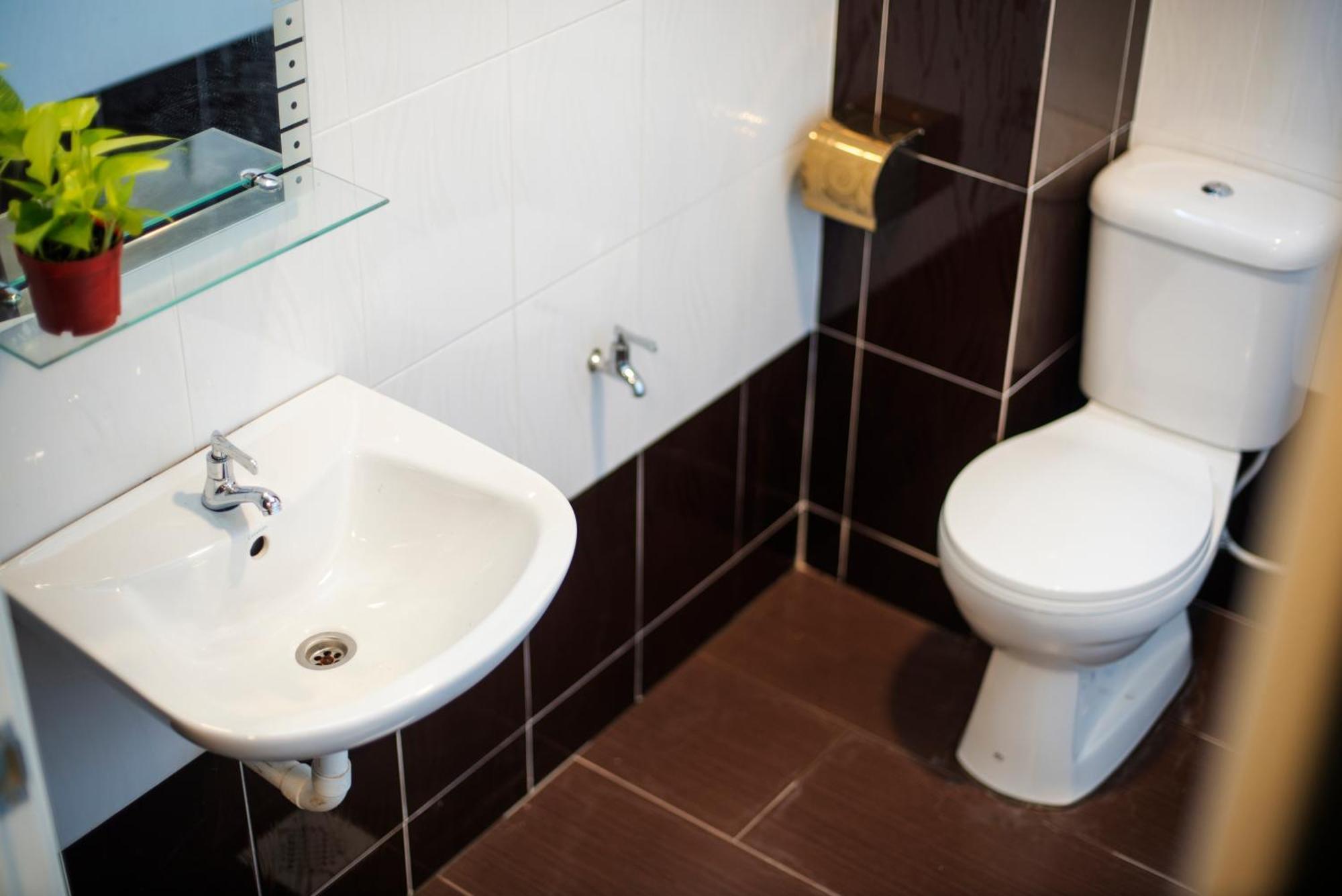 Hard Rock Vip Guest House Мерсинг Номер фото