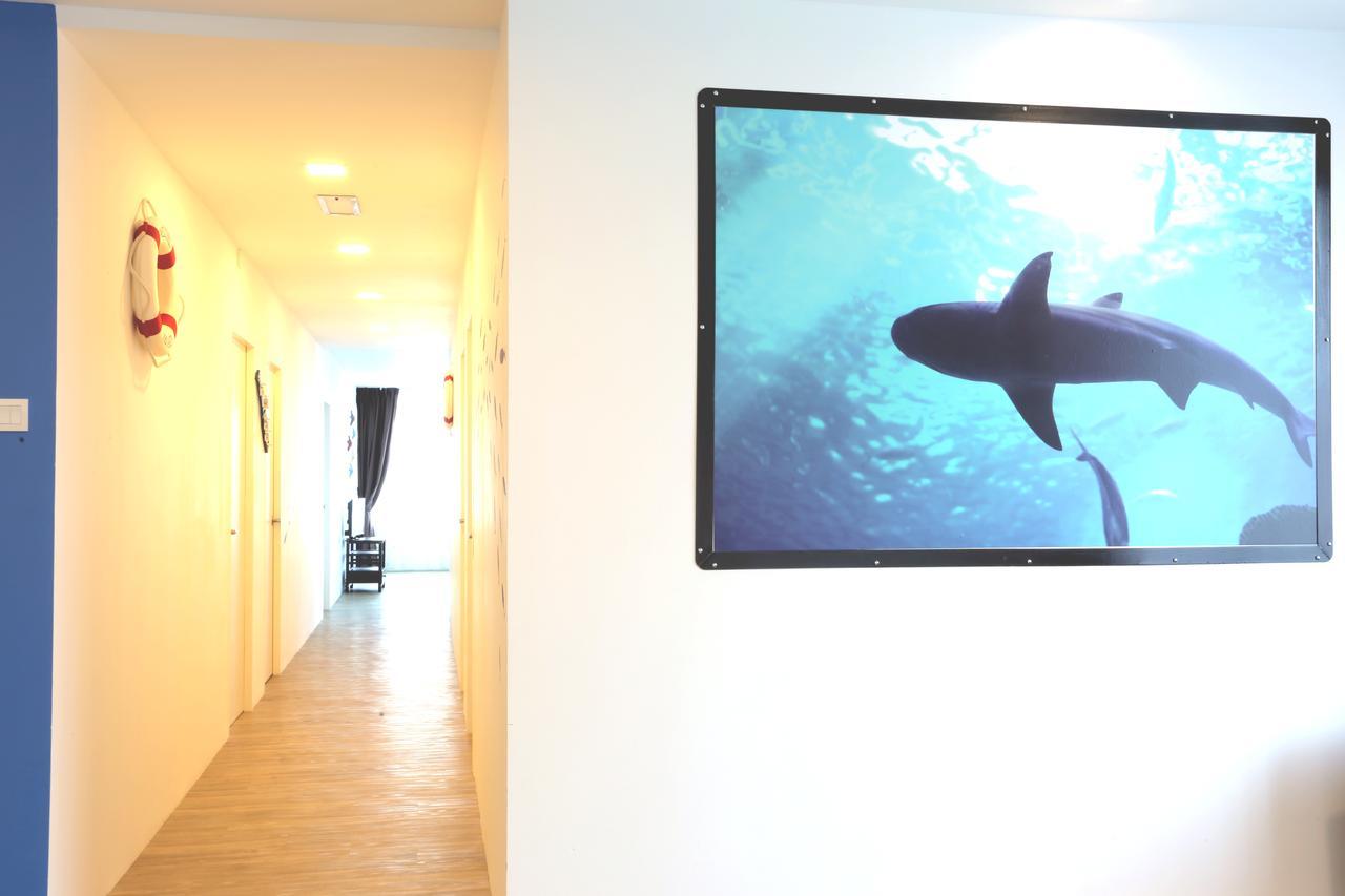 Hard Rock Vip Guest House Мерсинг Экстерьер фото