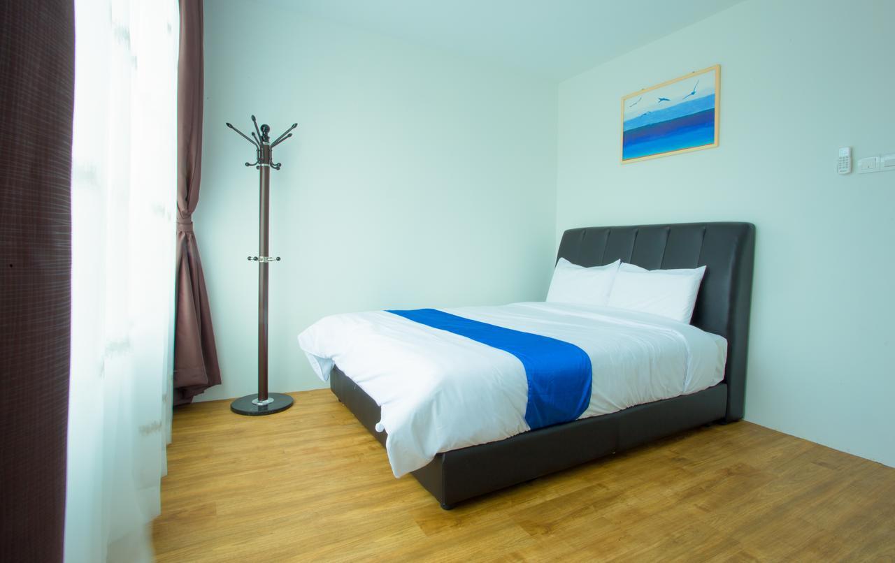 Hard Rock Vip Guest House Мерсинг Экстерьер фото